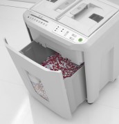 SHREDCAT-8280-B-removable-shred-bin-19-web.jpg