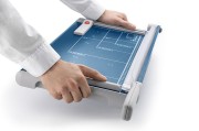 csm_Dahle_Dahle_Schneidemaschine_534_application_Griffmulden__20200513120516_284748_adc982afa9.jpg
