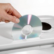 csm_Dahle_Aktenvernichter_40xxx_41xxx_50xxx_Eingabeschlitz_CDs_119206_a4c51c16ce.jpg